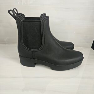 Jeffrey Campbell Low Platform Waterproof Rain Boots Size 8.5